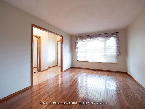 709 Upper Paradise Rd, Hamilton, ON - Indoor Photo Showing Other Room