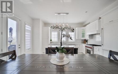 135 Steam Whistle Drive, Whitchurch-Stouffville, ON - Indoor Photo Showing Dining Room