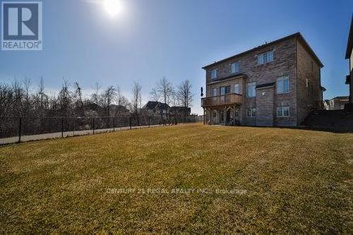 135 Steam Whistle Dr, Whitchurch-Stouffville, ON - Outdoor