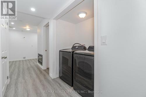 77 Tumblewood Place, Welland, ON - Indoor Photo Showing Laundry Room