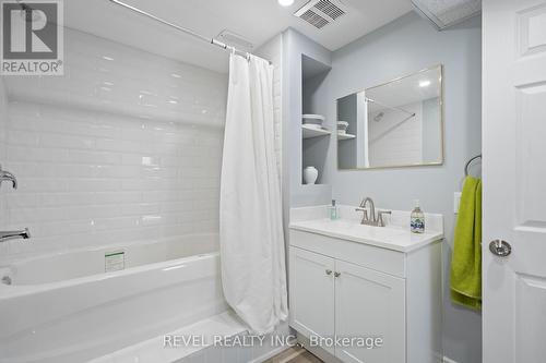 103 Powerview Ave, St. Catharines, ON - Indoor Photo Showing Bathroom
