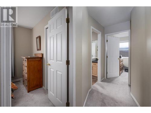 608 Glenmeadows Road, Kelowna, BC - Indoor Photo Showing Other Room