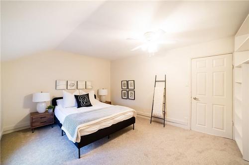 285 Macnab Street, Dundas, ON - Indoor Photo Showing Bedroom