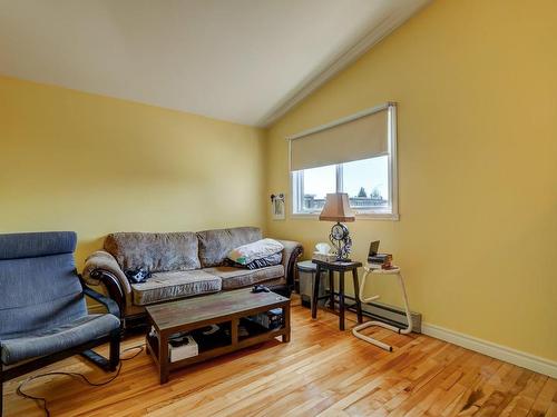 Bedroom - 16865Z Av. St-Louis, Saint-Hyacinthe, QC - Indoor Photo Showing Living Room