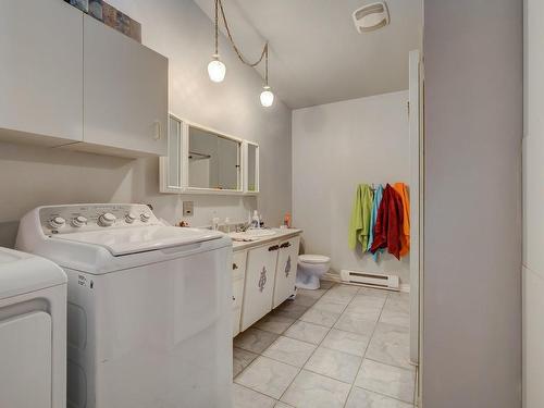Bathroom - 16865Z Av. St-Louis, Saint-Hyacinthe, QC - Indoor Photo Showing Laundry Room