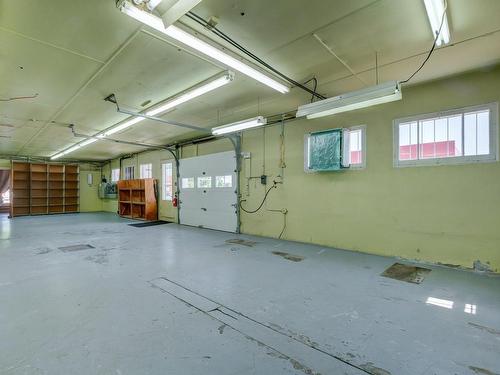 Commerce - 16865Z Av. St-Louis, Saint-Hyacinthe, QC - Indoor Photo Showing Garage
