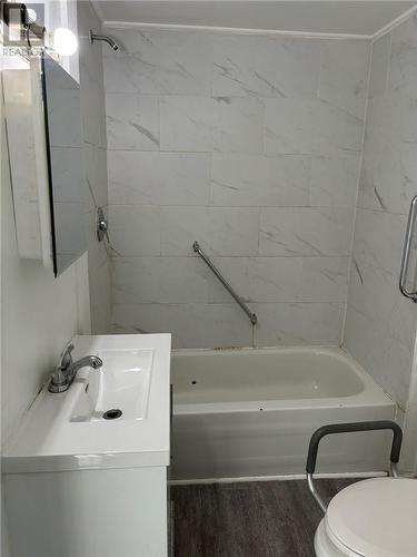 777-779 Ontario Street, Sudbury, ON - Indoor Photo Showing Bathroom
