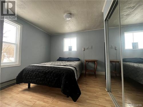 530 Queen Street, Bathurst, NB - Indoor Photo Showing Bedroom