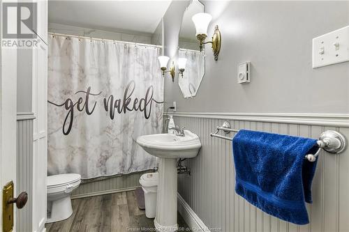 356-358-358A Cameron St, Moncton, NB - Indoor Photo Showing Bathroom