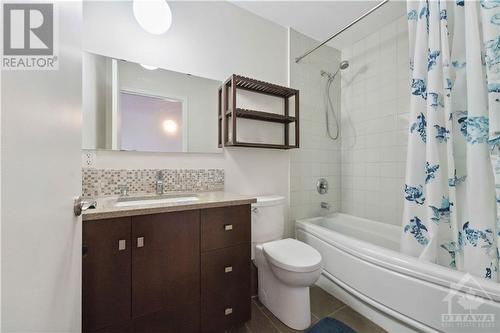 179 George Street Unit#1504, Ottawa, ON - Indoor Photo Showing Bathroom