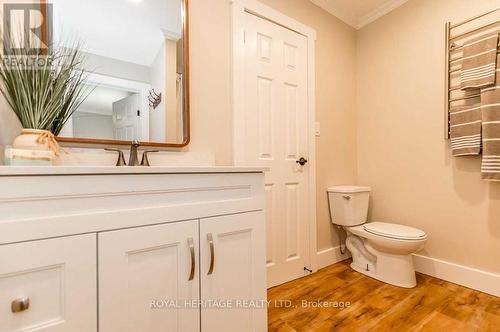 174 Pleasant Boulevard, Georgina, ON - Indoor Photo Showing Bathroom