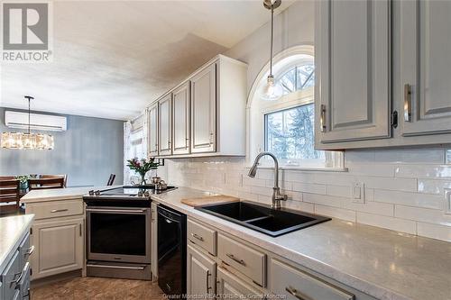 508 Isabelle, Dieppe, NB - Indoor Photo Showing Kitchen With Double Sink With Upgraded Kitchen