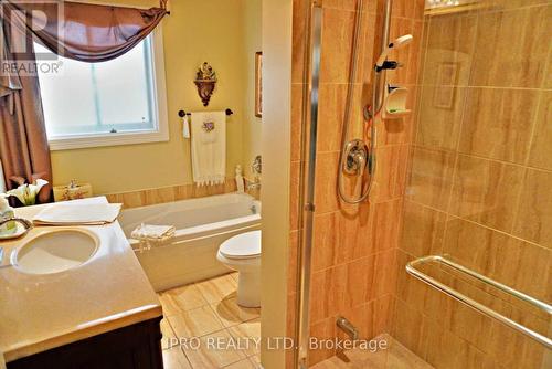 51 Bond Cres S, Richmond Hill, ON - Indoor Photo Showing Bathroom
