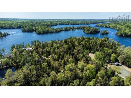 40 Andrew Point Road, Waterloo Lake, NS 