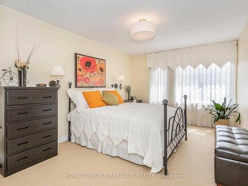 9-485 Bristol Rd W, Mississauga, ON - Indoor Photo Showing Bedroom