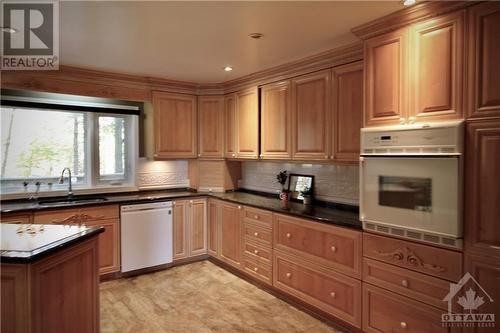 Built in appliances - 1776 Radage Road, Kingston, ON - Indoor Photo Showing Kitchen