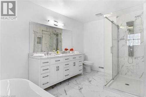 86 Santa Maria Drive, Cambridge, ON - Indoor Photo Showing Bathroom