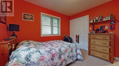4352 Vivian Road, Whitchurch-Stouffville, ON - Indoor Photo Showing Bedroom