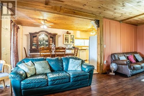 7342 Highway 535 N, Hagar, ON - Indoor Photo Showing Living Room