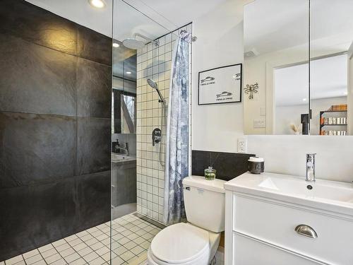 Salle de bains attenante Ã  la CCP - 185 305E Avenue, Saint-Hippolyte, QC - Indoor Photo Showing Bathroom