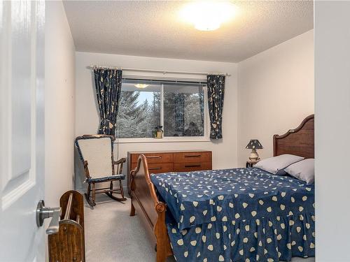 3524 Wiltshire Dr, Nanaimo, BC - Indoor Photo Showing Bedroom