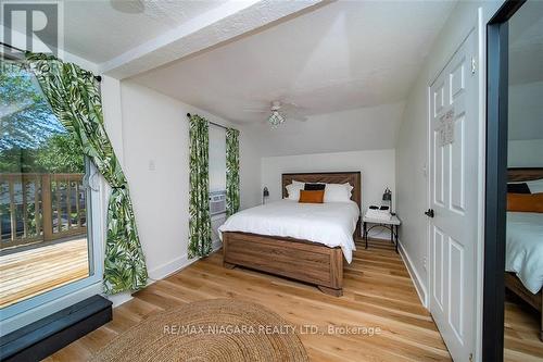 248 Lincoln Rd W, Fort Erie, ON - Indoor Photo Showing Bedroom