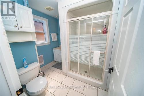 248 Lincoln Rd W, Fort Erie, ON - Indoor Photo Showing Bathroom