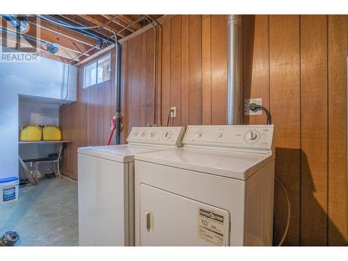 8029 Princeton Crescent, Prince George, BC - Indoor Photo Showing Laundry Room