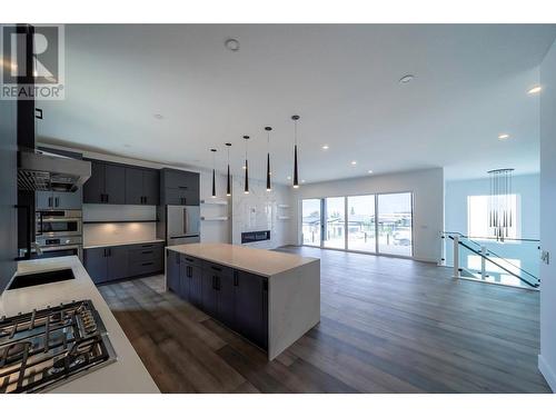 9723 Centrestone Drive, Lake Country, BC - Indoor Photo Showing Kitchen With Upgraded Kitchen