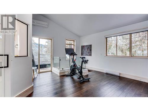 5555 Stubbs Road, Lake Country, BC - Indoor Photo Showing Gym Room