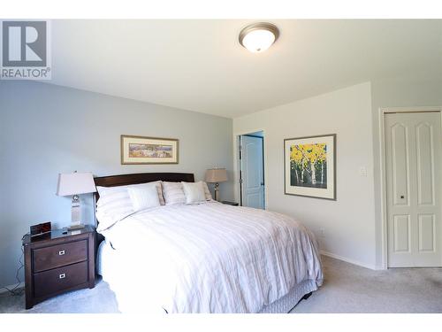 531 Red Wing Drive, Penticton, BC - Indoor Photo Showing Bedroom