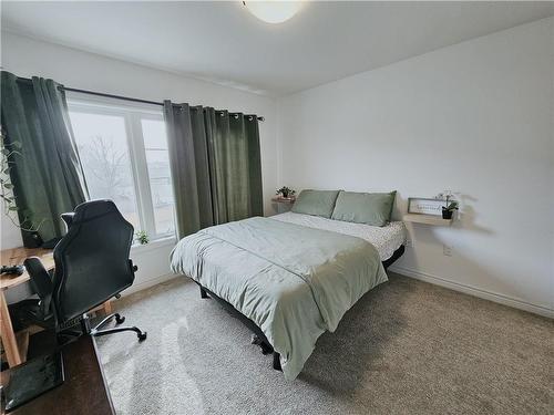 575 Woodward Avenue|Unit #84, Hamilton, ON - Indoor Photo Showing Bedroom