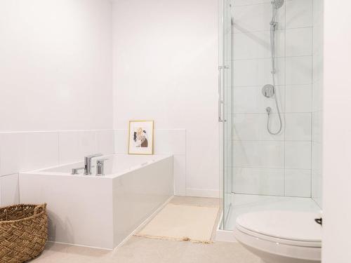 Bathroom - 613-1220 Rue De Courchevel, Lévis (Les Chutes-De-La-Chaudière-Est), QC - Indoor Photo Showing Bathroom
