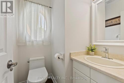 4472 Kathleen Cres, Niagara Falls, ON - Indoor Photo Showing Bathroom