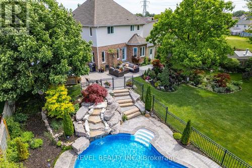 4472 Kathleen Cres, Niagara Falls, ON - Outdoor With In Ground Pool With Deck Patio Veranda