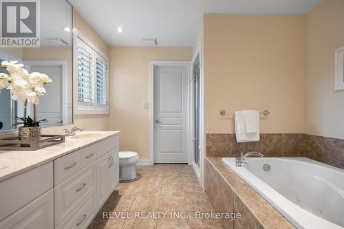 7847 Cathedral Dr, Niagara Falls, ON - Indoor Photo Showing Bathroom