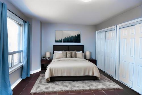 281 East Avenue N, Hamilton, ON - Indoor Photo Showing Bedroom