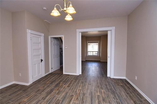 281 East Avenue N, Hamilton, ON - Indoor Photo Showing Other Room