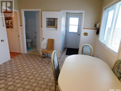 16 H Avenue, Willow Bunch, SK - Indoor Photo Showing Dining Room