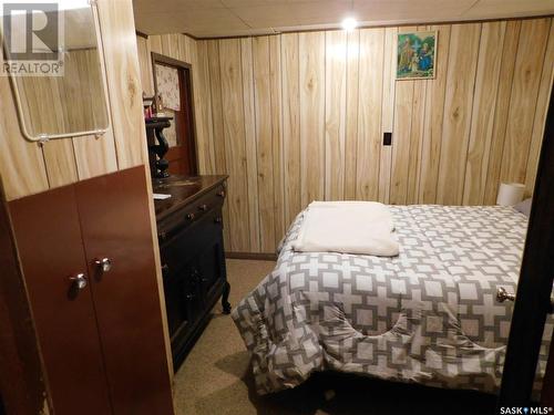 16 H Avenue, Willow Bunch, SK - Indoor Photo Showing Bedroom