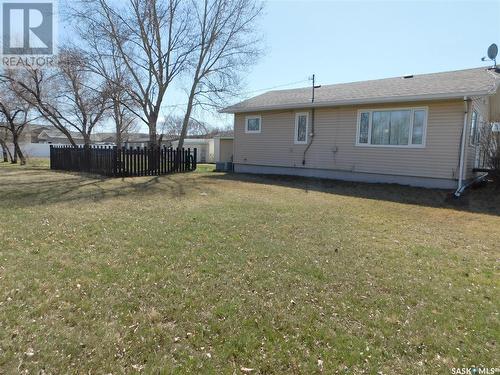 16 H Avenue, Willow Bunch, SK - Indoor Photo Showing Other Room