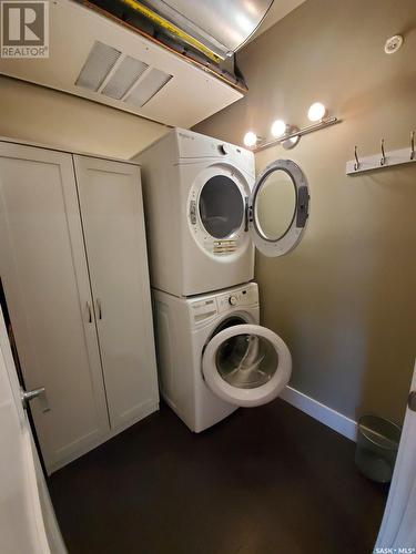 204 415 Maningas Bend, Saskatoon, SK - Indoor Photo Showing Laundry Room