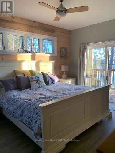 2830 Papineau Lake Rd, Hastings Highlands, ON - Indoor Photo Showing Bedroom
