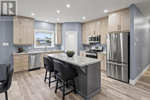 216 St Thomas Line, Paradise, NL - Indoor Photo Showing Kitchen With Stainless Steel Kitchen With Upgraded Kitchen