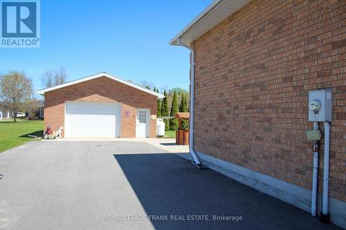 821 South St, Douro-Dummer, ON - Indoor Photo Showing Garage