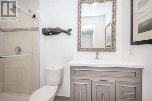 16064 Lakeside Drive S, Long Sault, ON - Indoor Photo Showing Bathroom
