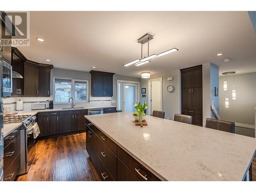 121 View Road, Penticton, BC - Indoor Photo Showing Kitchen