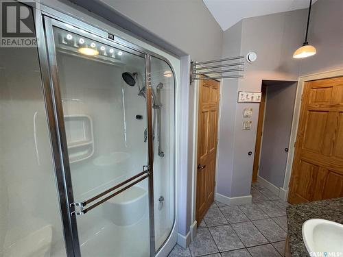 64 Parklane Drive, Yorkton, SK - Indoor Photo Showing Bathroom