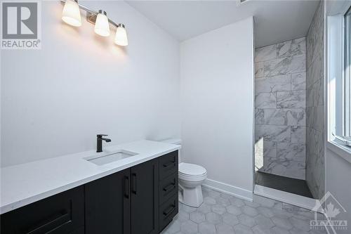 1689 Trizisky Street, Hallville, ON - Indoor Photo Showing Bathroom