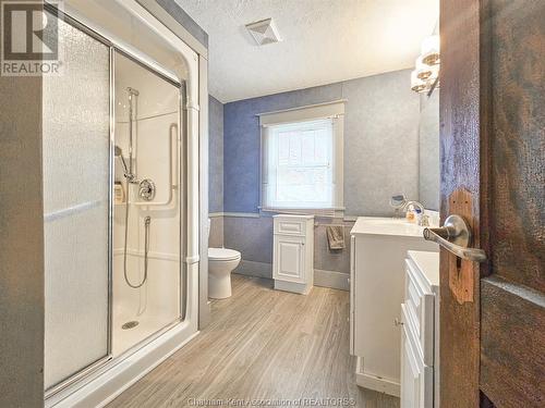 65 Erie Street South, Ridgetown, ON - Indoor Photo Showing Bathroom